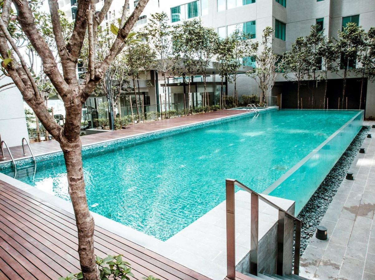 Mercu Summer Bukit Bintang * Kuala Lumpur